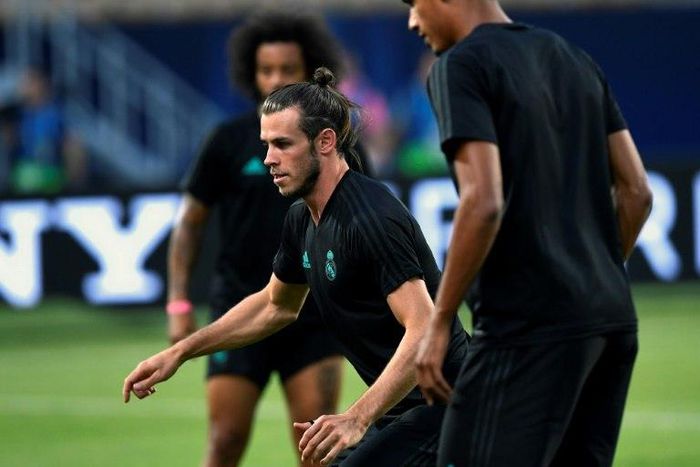 Real Madrid's forward Gareth Bale warms up on August 7, 2017