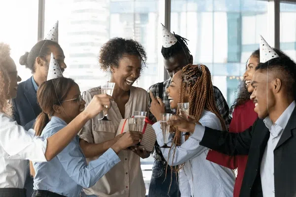 2024 trap of FOMO spending, how to avoid it in 2025