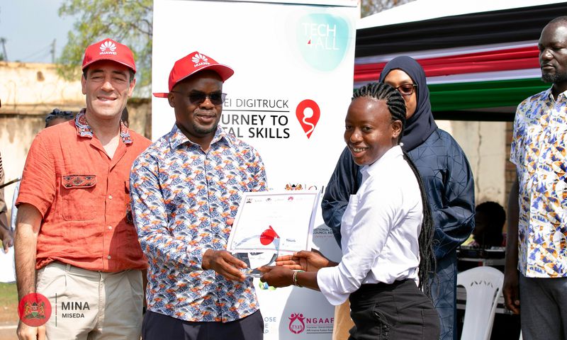 290 Homa Bay youth graduate from Huawei’s tech program