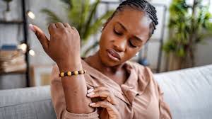 How to treat jewelry rash & prevent irritation: 6 solutions you need to know