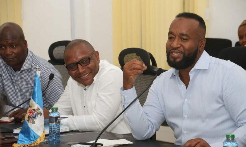 Mombasa Governor Hassan Joho with his deputy Dr William Kingi (Twitter)