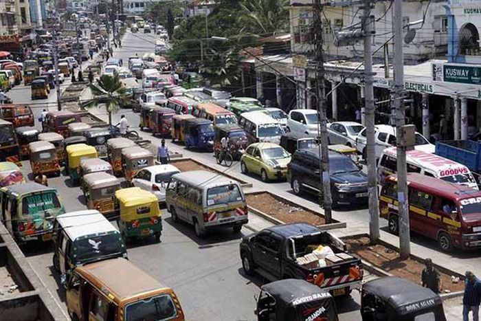 Vehicles stuck in traffic in Mombasa