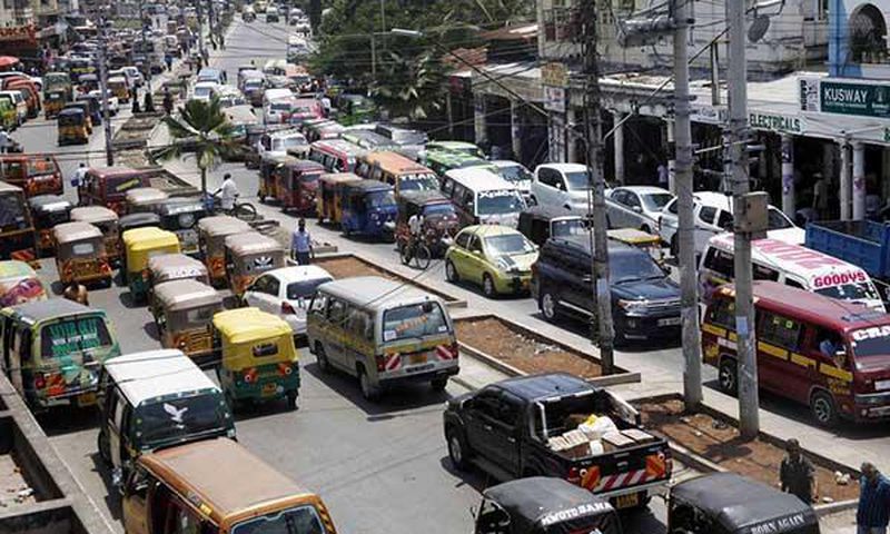 Vehicles stuck in traffic in Mombasa