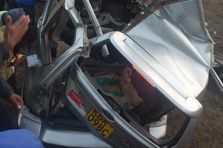 Accident involving a Subaru Forester and a lorry at Naivasha (Twitter)