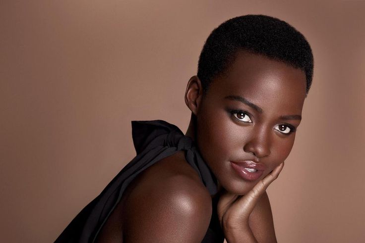 Lupita Nyong'o rarely shows skin but she's definitely sexy.