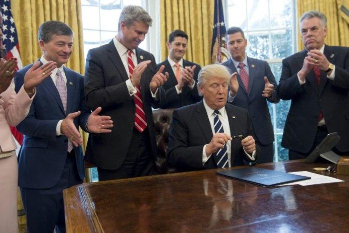 White House was in crisis mode after the resignation of a top aide, a possible ethics breach by another advisor and president's alleged use of an unsecured smartphone