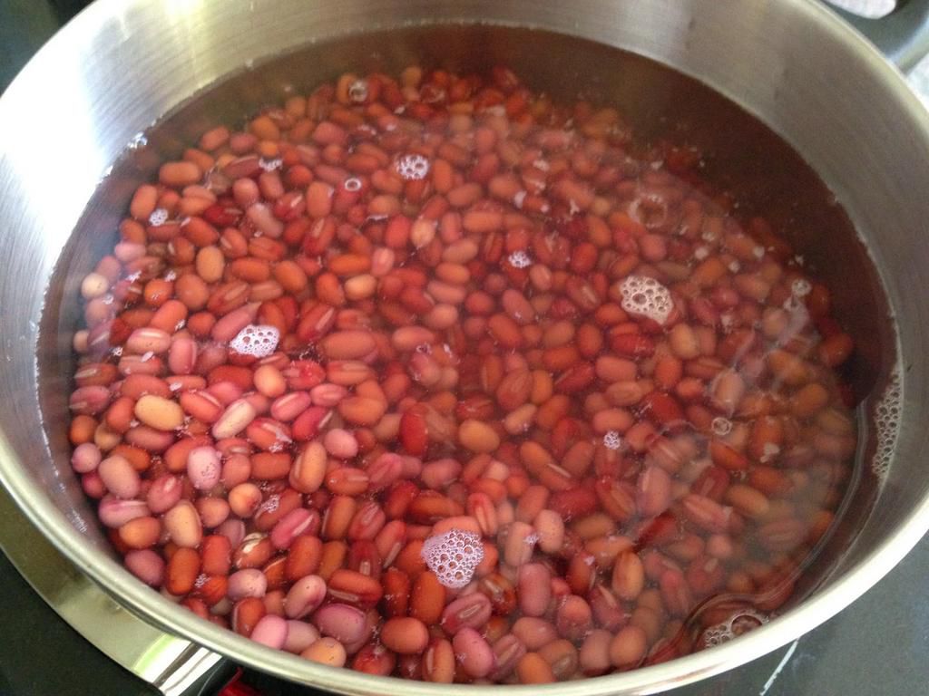 Soaking beans(frugalallergymom)