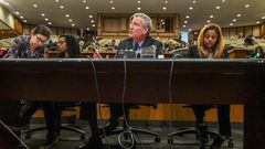 On His Visit to Albany, de Blasio Gets a (Mostly) Hearty Embrace