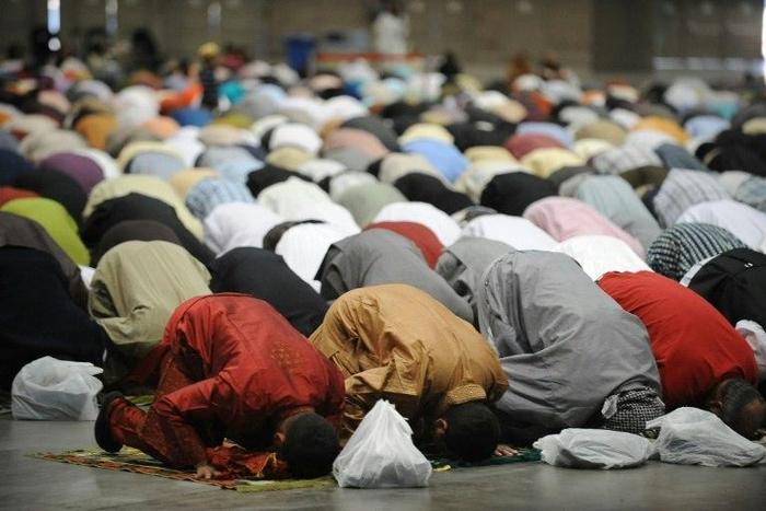 Threatening letters, addressed to the "Children of Satan," and calling Muslims "vile and filthy people" were sent to three mosques in California and one in Georgia
