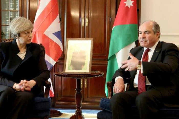British Prime Minister Theresa May meets Jordanian Prime Minister Hani Mulqi in Amman on April 3, 2017