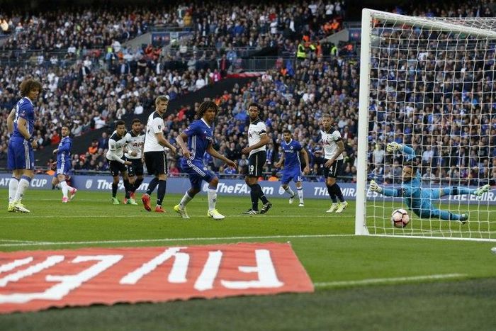 Eden Hazard (2L) scores Chelsea's crucial third goal in their FA Cup semi-final victory over Tottenham Hotspur at Wembley stadium