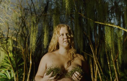 Amy Schumer Doesn't Care What You Think (That Much)