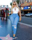 Why every woman needs a pair of high waisted jeans (Image Instagram queenveebosset)