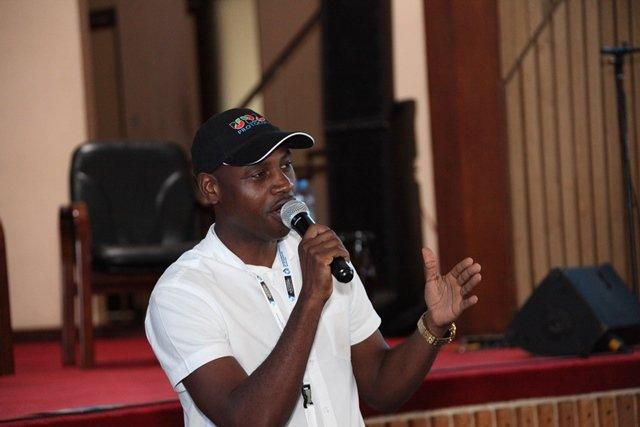 Walter Mong'are during a past forum at the University of Nairobi (Twitter)
