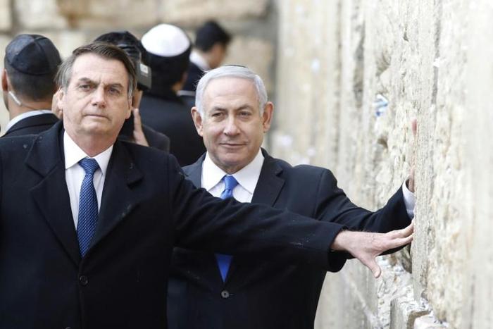 Brazilian President Jair Bolsonaro is the first head of state to visit the Western Wall alongside an Israeli premier