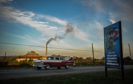 Two-thirds of Cuba's sugar refineries have shut down since 2002 but the state monopoly says remaining ones have been modernised