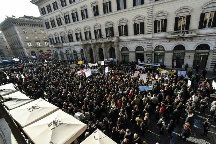 Earthquake survivors demonstrate in Rome on January 25, 2017, to voice anger at the delays to government aid to quake-hit areas of central Italy