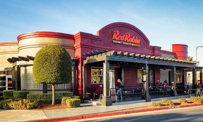 How to Eat Healthy at Red Robin