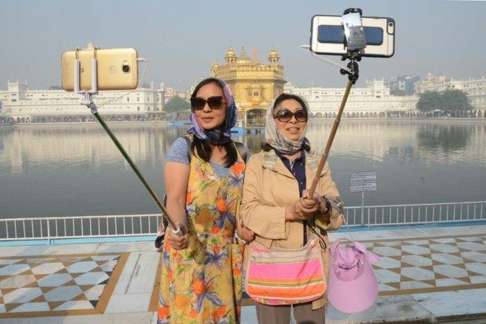 Using special search techniques to trawl the internet and social media, researchers identified 127 confirmed selfie deaths in India since March 2014