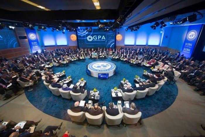 The IMF has applauded Zimbabwe's reform efforts under a fund-monitored advisory program that ended in December 2015, which began to restore confidence and stabilize government finances