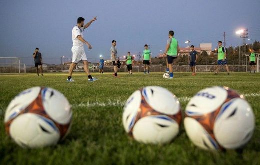 Palestinian leaders have demanded that the Israeli federation be suspended from world football unless it orders the clubs to relocate to within Israel's internationally recognised borders