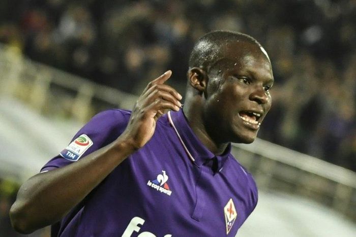 Fiorentina's forward Khouma Babacar celebrates after scoring during the Italian Serie A football match against Inter Milan, on April 22, 2017