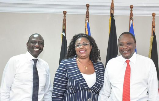 Malindi MP Aisha Jumwa with President Uhuru Kenyatta and his deputy William Ruto during surprise lunch at Harambee House Annex (Twitter)
