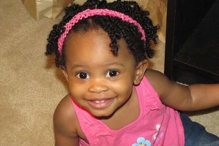 Cute baby girl(hurt2healingmag)