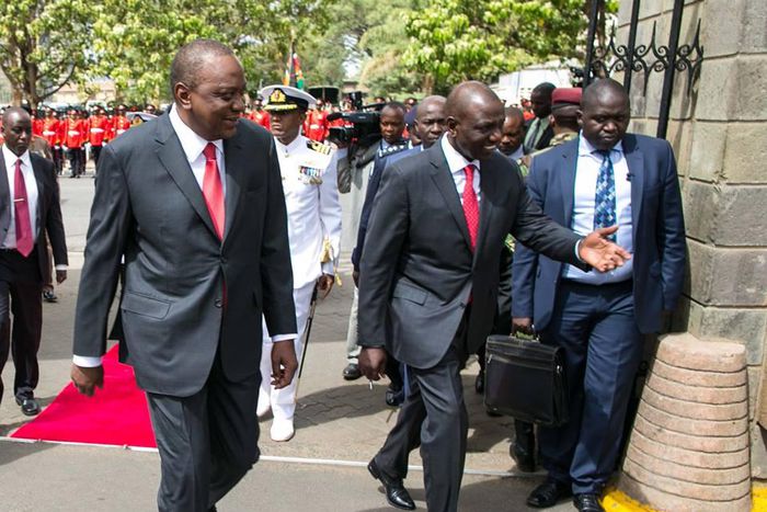 Signs that Uhuru could have conned Raila by faking Ruto betrayal
