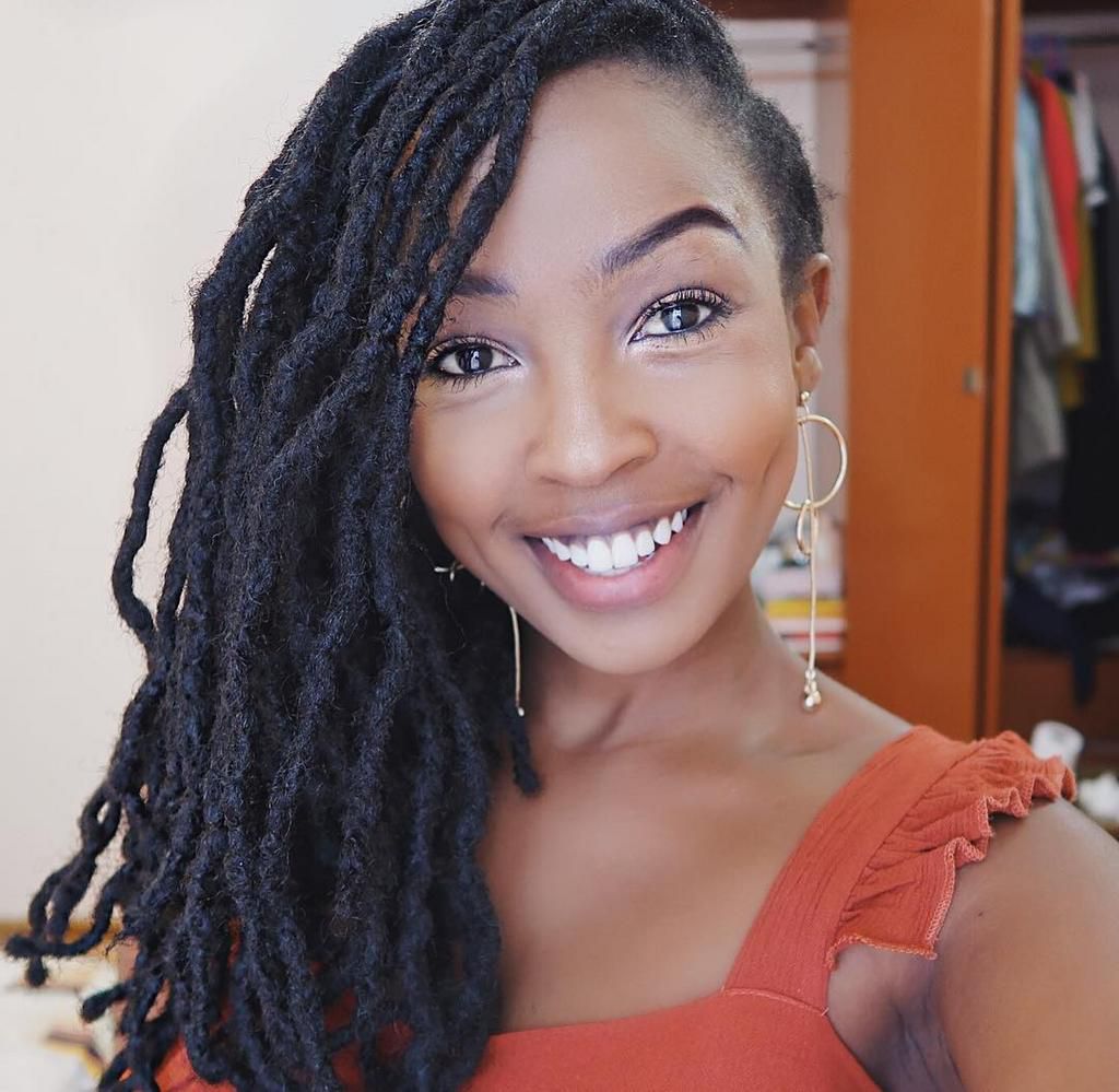 Sharon Mwangi rosking temporary locs (Instagram sharonkmwangi)