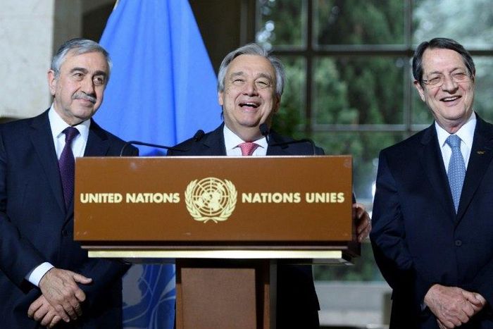 UN Secretary-General Antonio Guterres (centre) is flanked by Turkish Cypriot leader Mustafa Akinci (left) and Greek Cypriot President Nicos Anastasiades during a press conference in Geneva, on January 12, 2017