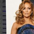 OMG, This New Pic of J.Lo's Abs Is Incredible