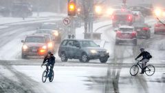 Winter storm wallops Midwest and is expected to worsen as it moves east
