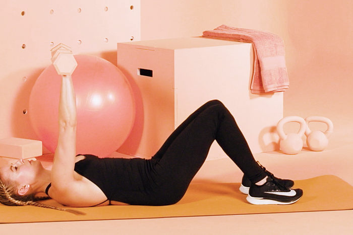 How To Do A Dumbbell Chest Press The Right Way