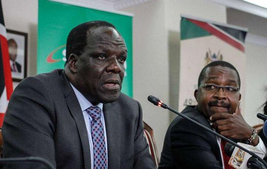 Chairman council of Governors Wycliffe Oparanya with his vice chairman Mwangi wa Iria during a presser