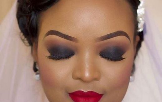 Lizzie Ntonjira weds