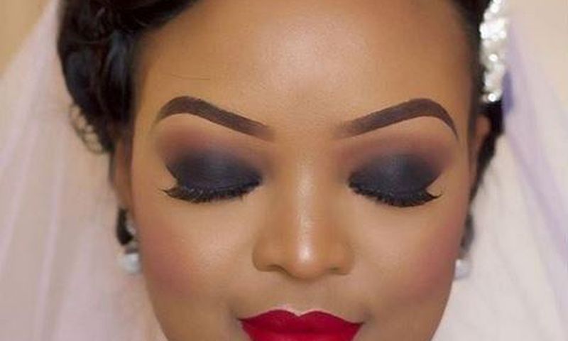 Lizzie Ntonjira weds