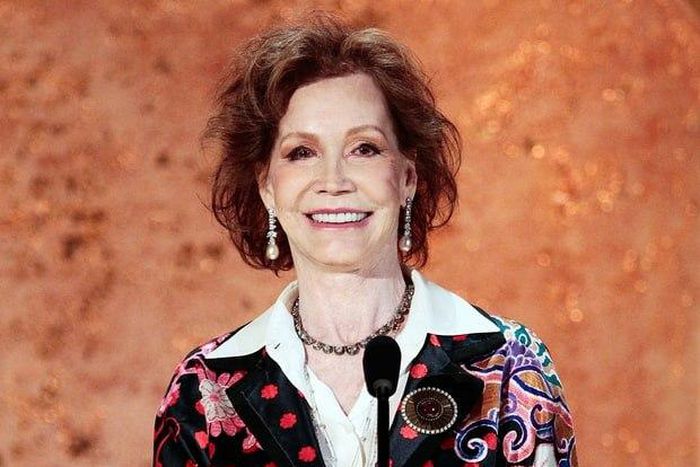 Mary Tyler Moore