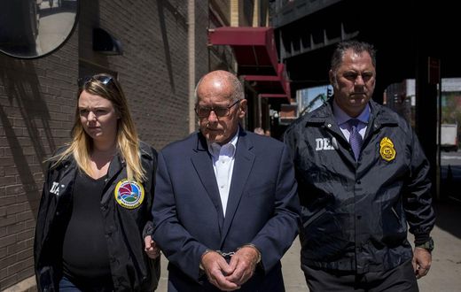 Prosecutors Fighting the Opioid Crisis Aim at the Heart of the Network