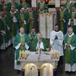 Archbishop of Paris and French cardinal Andre Vingt-Trois (3rdL) and archbishop of Lyon Philippe Barbarin (R) take part in a plenary meeting of the French Bishops' Conference on November 7, 2016 at Notre-Dame-du-Rosaire in Lourdes