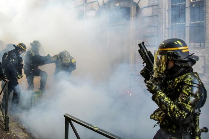 Many "yellow vests" have accused French police of being heavy-handed in their response to the protests, arguing that the violence runs both ways