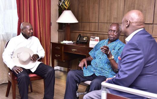 Ugandan President Yoweri Museveni during his visit to former President Daniel Toroitich arap Moi (Twitter)