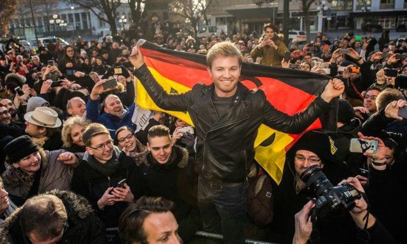 New Formula One world champion Nico Rosberg meets fans in his home town of Wiesbaden, western Germany, on November 30, 2016