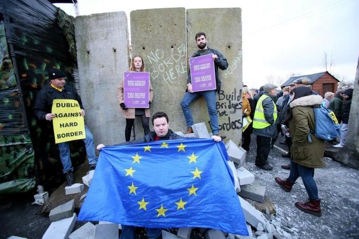 A draft UK-EU deal that would guarantee an open border with Northern Ireland is looking increasingly frail