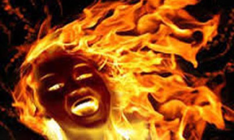 Face in the fire (Illustration)