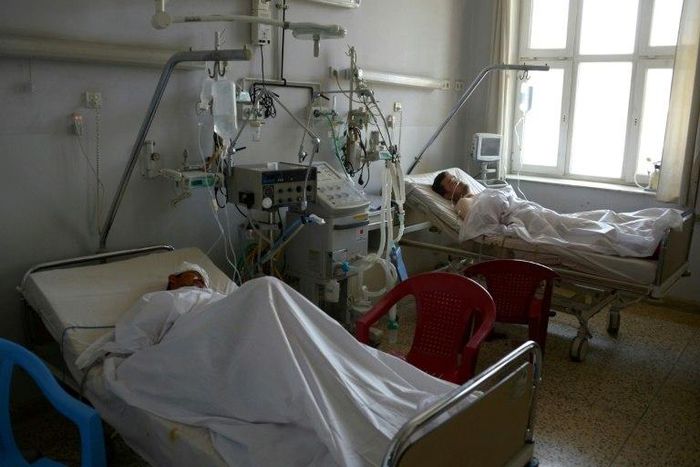 Wounded Afghan soldiers in hospital in Mazar-i-Sharif on April 22, 2017, following an attack on an army compound in the northern province of Balkh