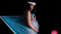 Bridget during her maternity shoot (purpleapplestudio)