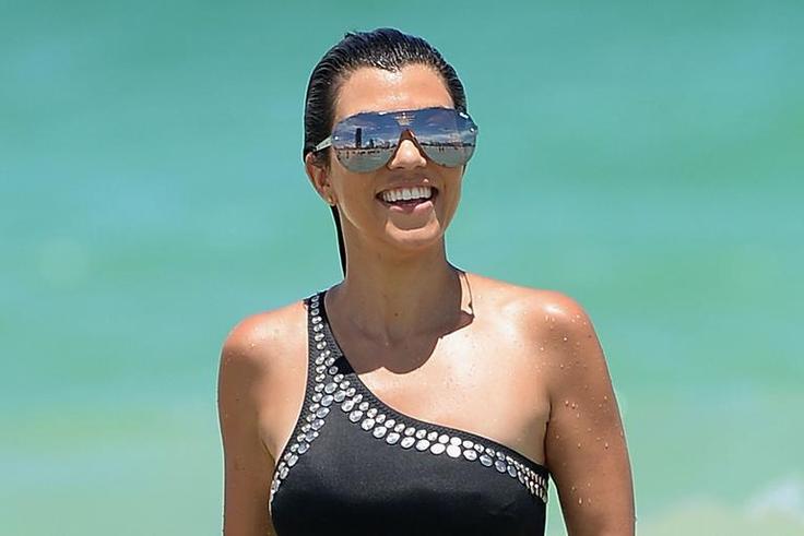 How Kourtney Kardashian Keeps Her Body So Damn Fit