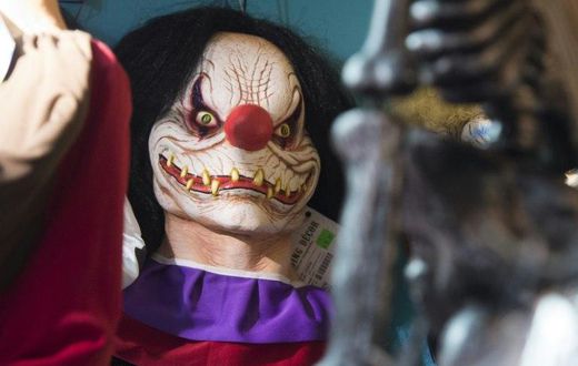 Three men disguised as "horror clowns" assaulted a 19-year-old man with a baseball bat at the weekend in the Austrian state of Tirol, local police said