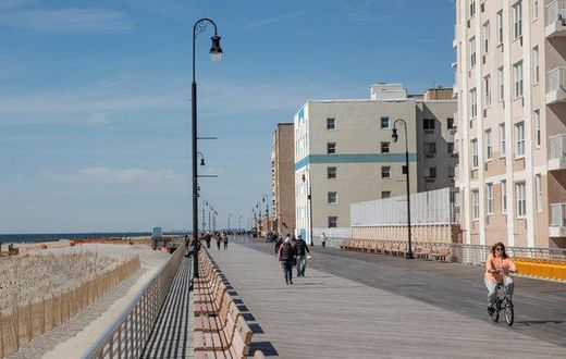 Long Beach, N.Y.: A bedroom community that began as a resort